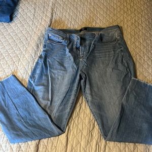 7 Famk crop jeans, size 34, in great condition . Light colored denim